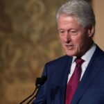 Bill Clinton, expresidente de Estados Unidos, fue hospitalizado en Washington