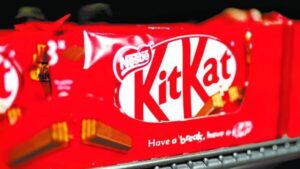 Roban 12 toneladas de KitKat en Europa; Nestlé advierte escasez antes de Pascua