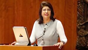 Exigen desafuero contra senadora por sacrificio masivo de perros