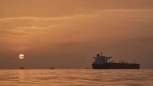 Emiratos Árabes Unidos anuncia su retirada de la OPEP por la crisis del estrecho de Ormuz