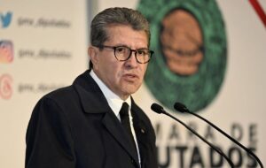 Ricardo Monreal analiza periodo extraordinario para reformar Poder Judicial y aplazar comicios