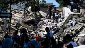 Terremoto deja al menos 22 muertos