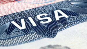 Estados Unidos revocará visas cuando haya razones para hacerlo sin importar el titular: «Son privilegio, no derecho»