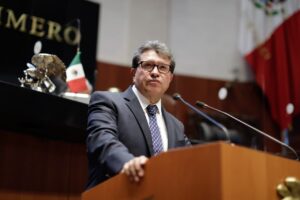 Ricardo Monreal destaca el compromiso académico de la UNAM y el reconocimiento a sus 475 años de historia