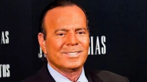 Julio Iglesias enfrenta nueva denuncia por presuntas agresiones sêxuâlês; exempleadas piden investigar